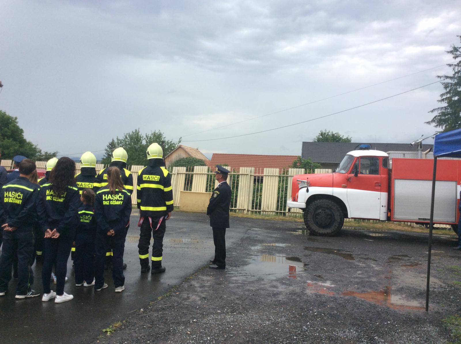 Fotogaléria Odovzdávanie hasičskej techniky (13) Odovzdávanie hasičskej techniky